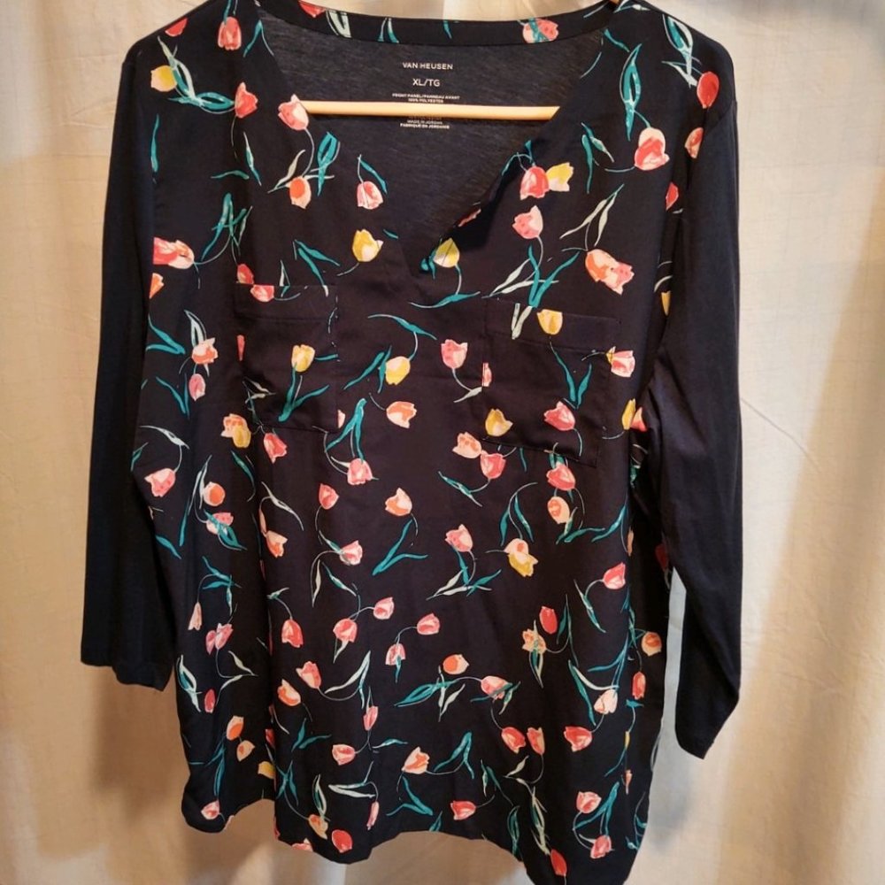 Van Heusen Blue floral top with plain back XL